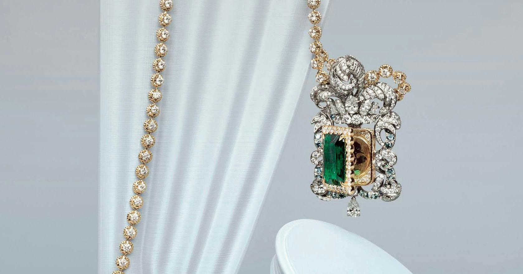 pendant accessories accessory jewelry diamond gemstone necklace