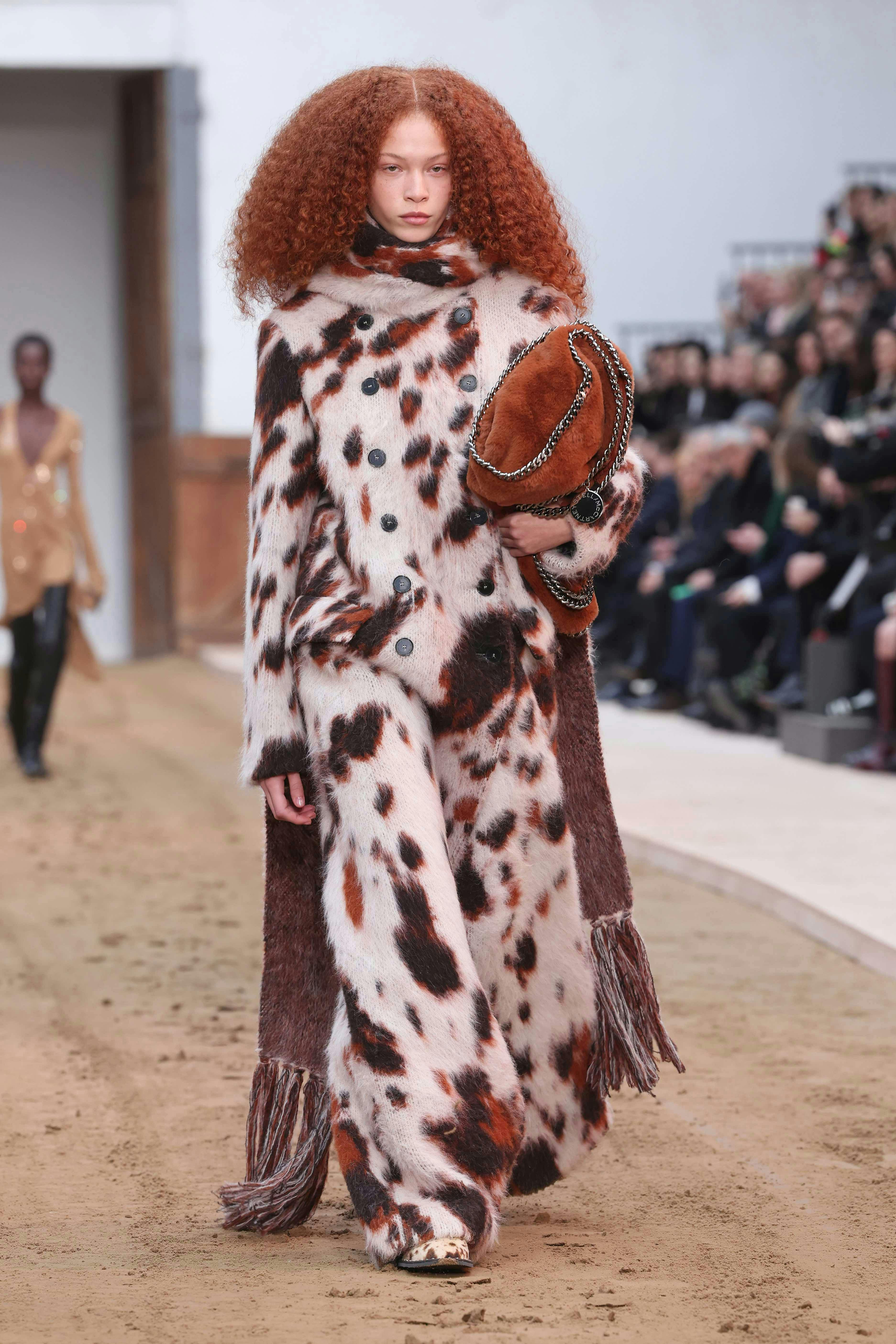 paris adult female person woman fashion lady clothing fur